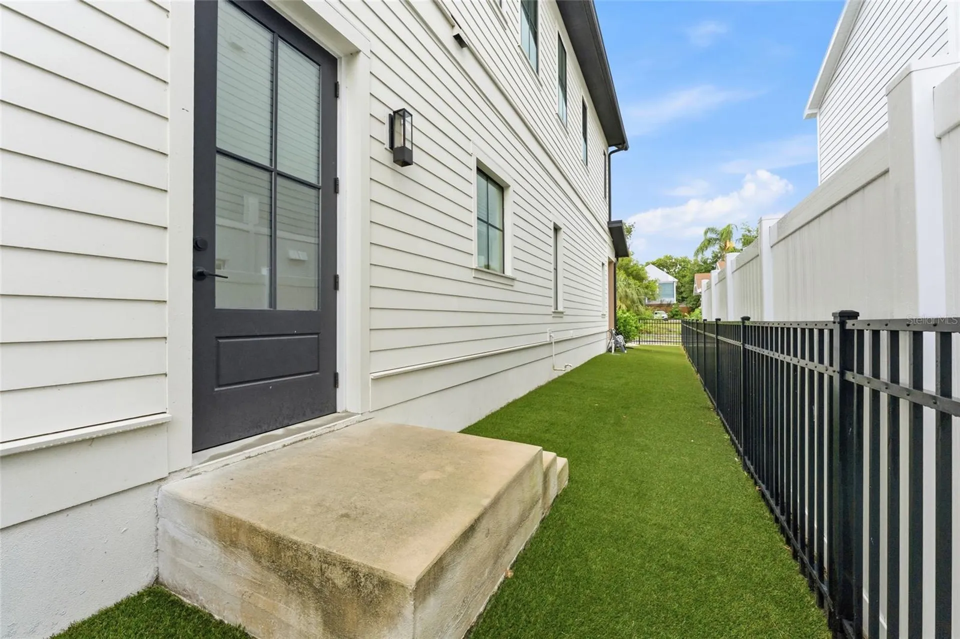 501 W Warren Avenue Tampa FL 33602