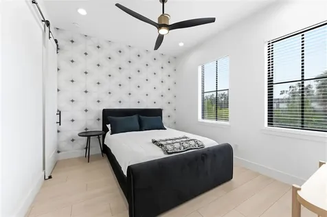 501 W Warren Avenue Tampa FL 33602