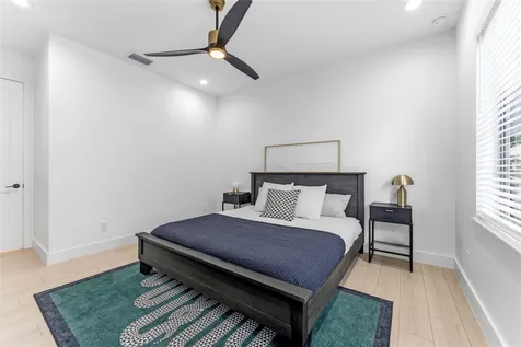 501 W Warren Avenue Tampa FL 33602