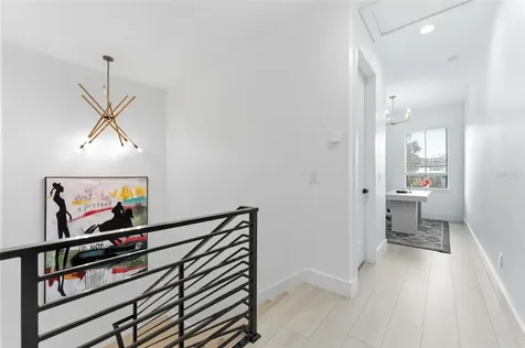 501 W Warren Avenue Tampa FL 33602