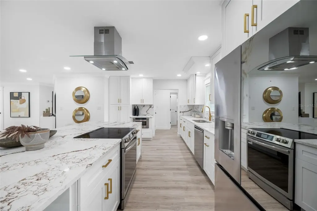 380 Villagrande Avenue S St Petersburg FL 33707