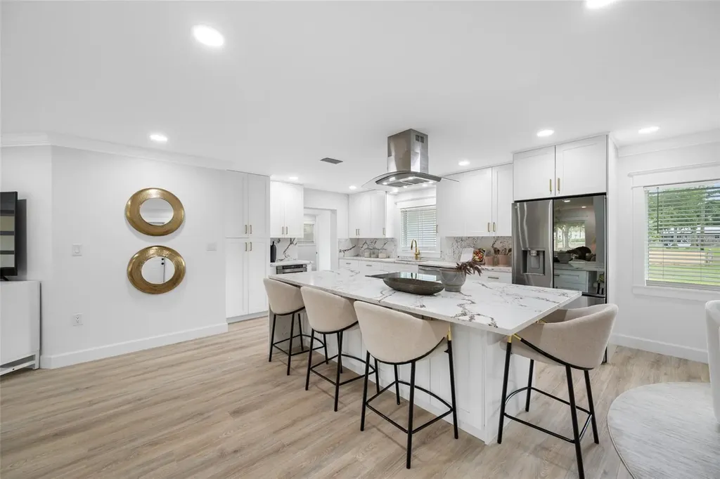 380 Villagrande Avenue S St Petersburg FL 33707