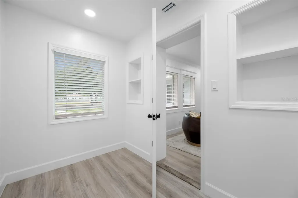 380 Villagrande Avenue S St Petersburg FL 33707