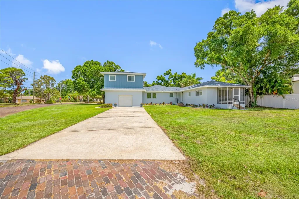 380 Villagrande Avenue S St Petersburg FL 33707