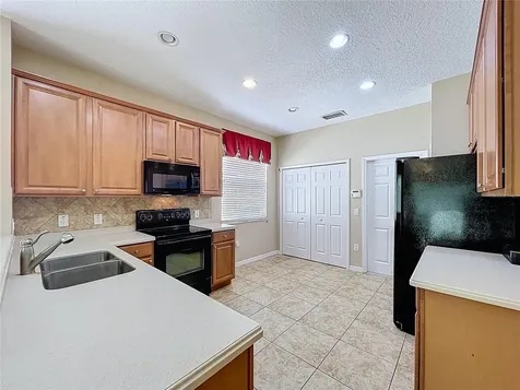 123 Preston Avenue Davenport FL 33837