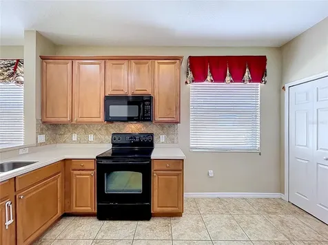 123 Preston Avenue Davenport FL 33837