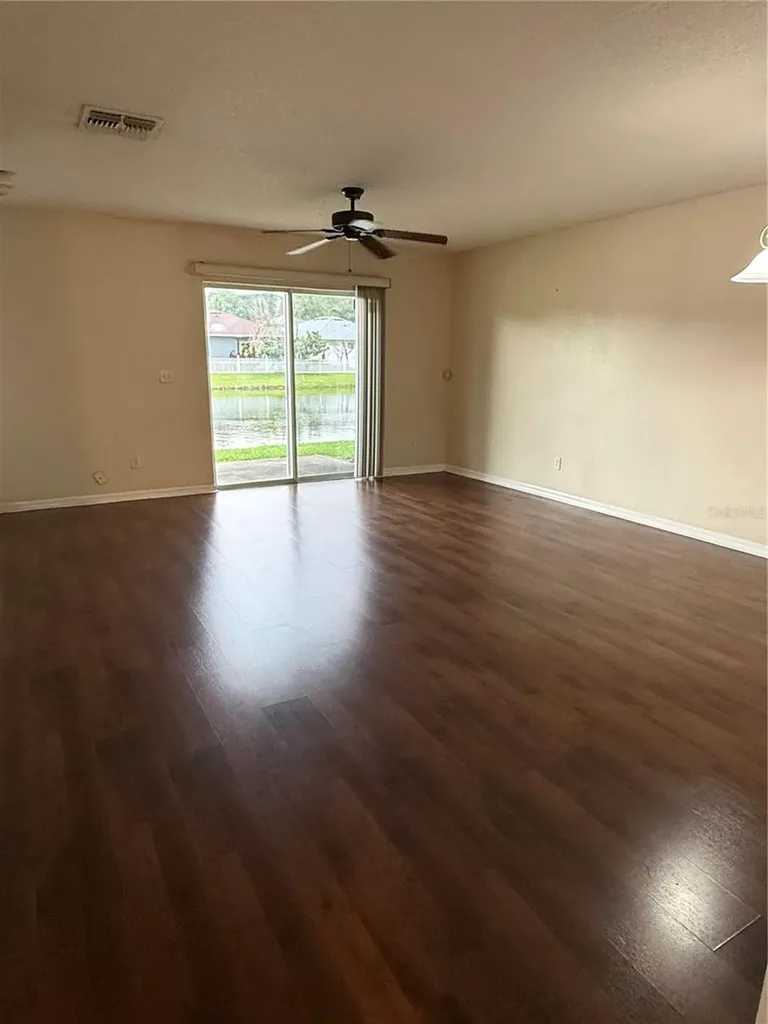 584 Cresting Oak Circle Orlando FL 32824