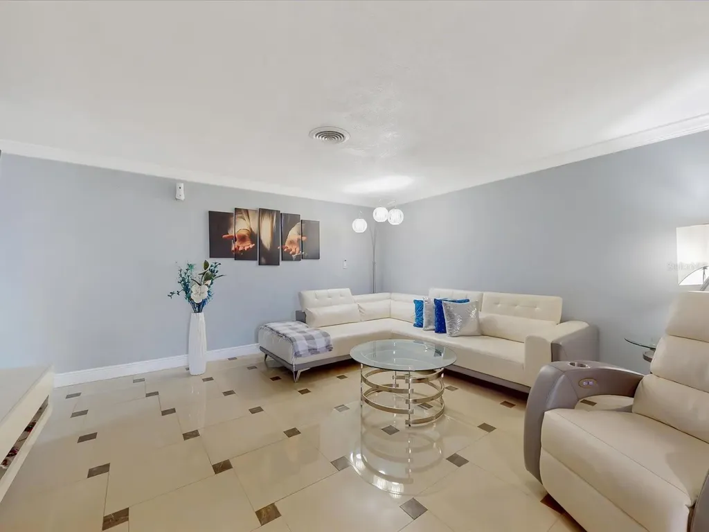 923 Keats Avenue Orlando FL 32809
