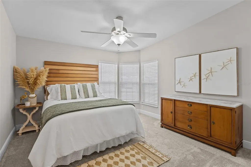 1710 Indiana Avenue Bradenton FL 34207