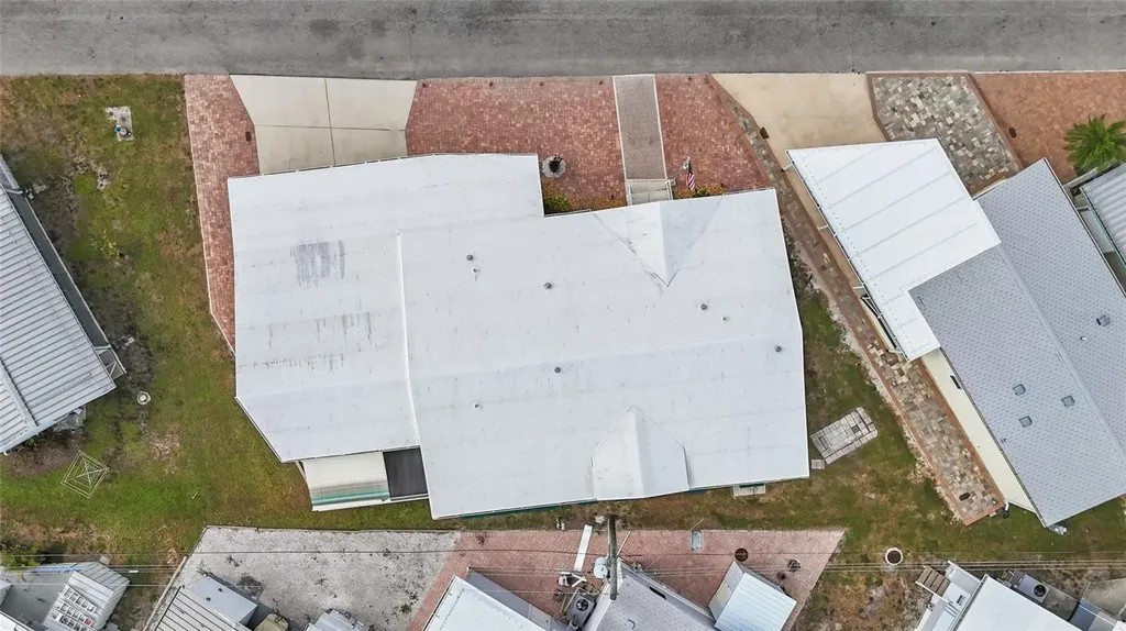 1710 Indiana Avenue Bradenton FL 34207