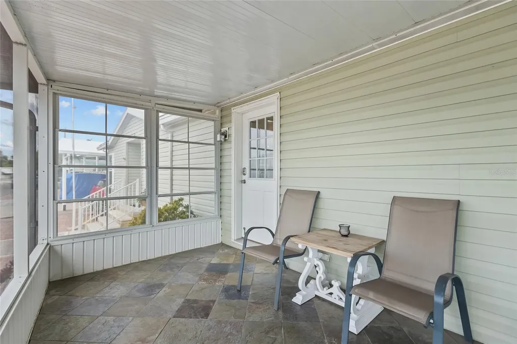 1710 Indiana Avenue Bradenton FL 34207