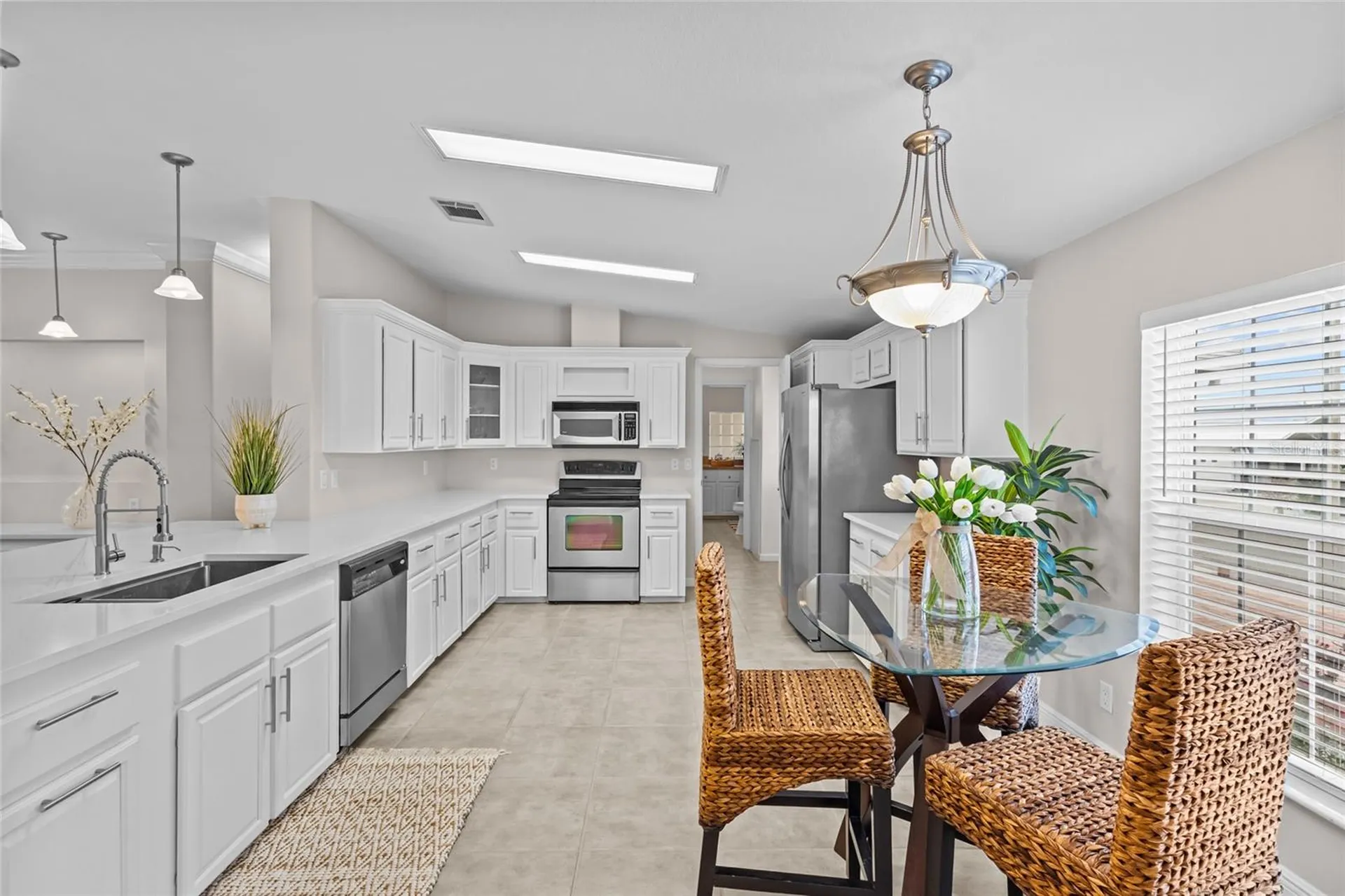 1710 Indiana Avenue Bradenton FL 34207