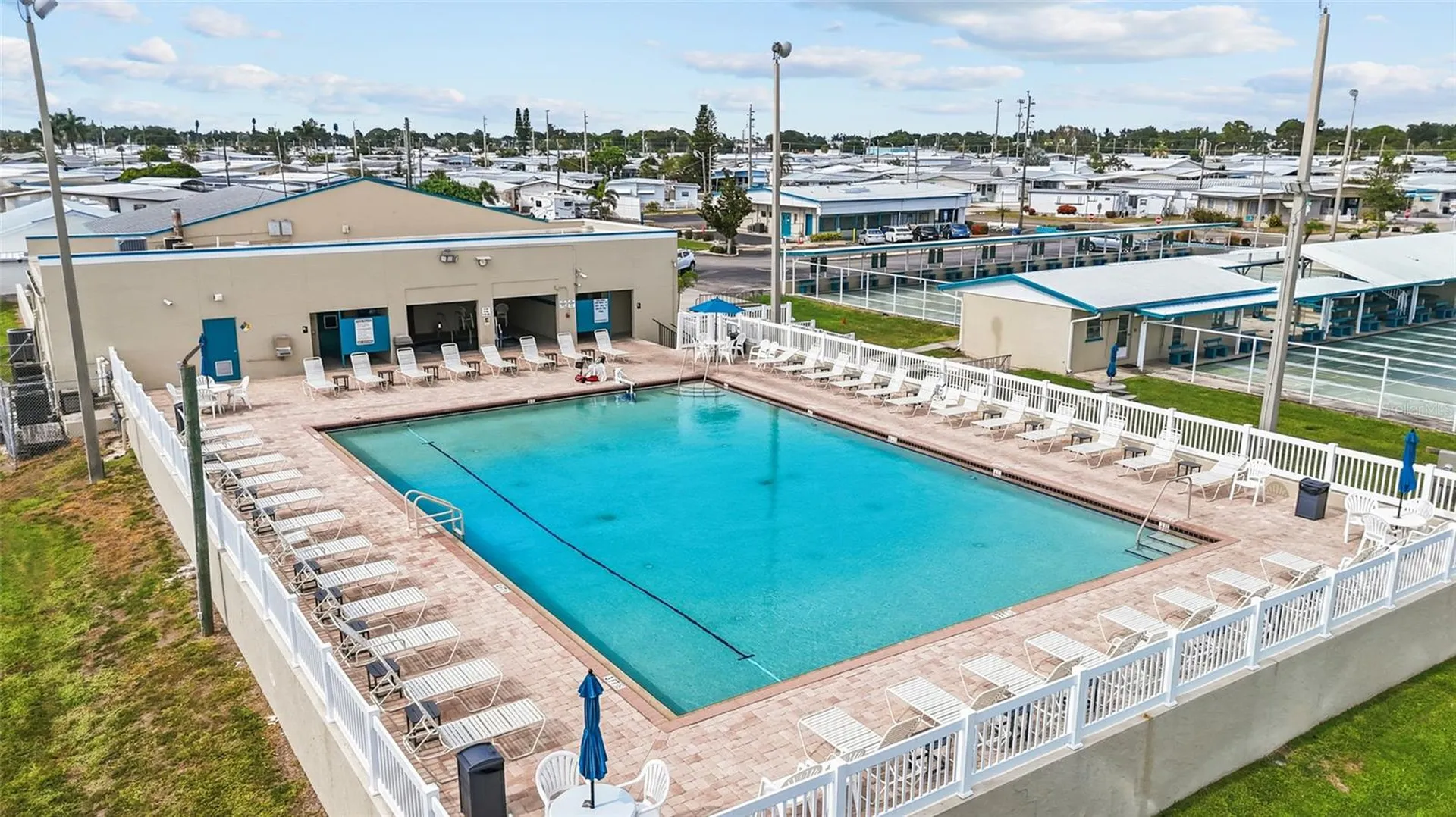 1710 Indiana Avenue Bradenton FL 34207