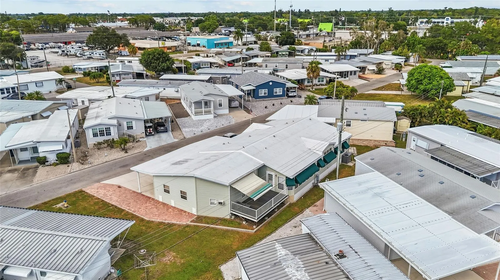 1710 Indiana Avenue Bradenton FL 34207