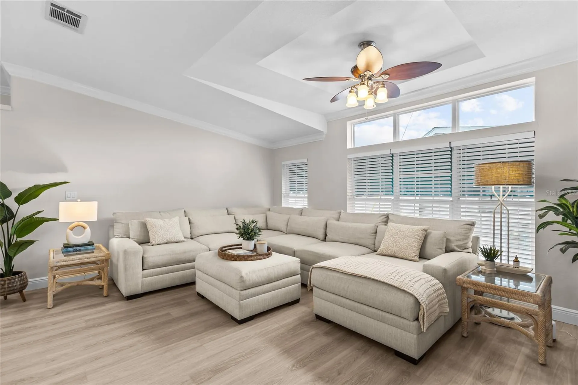 1710 Indiana Avenue Bradenton FL 34207