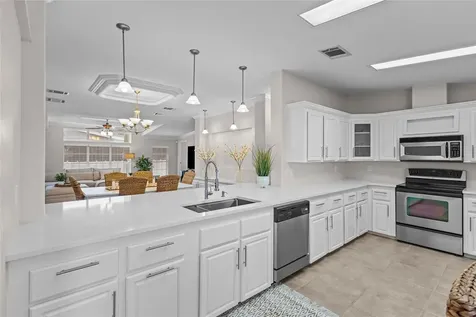 1710 Indiana Avenue Bradenton FL 34207