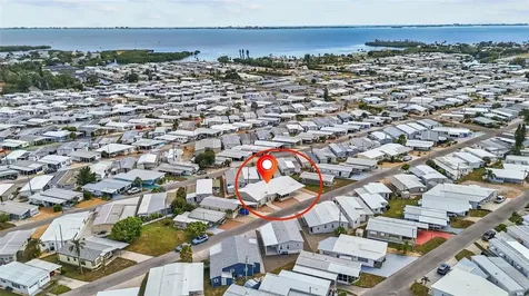 1710 Indiana Avenue Bradenton FL 34207
