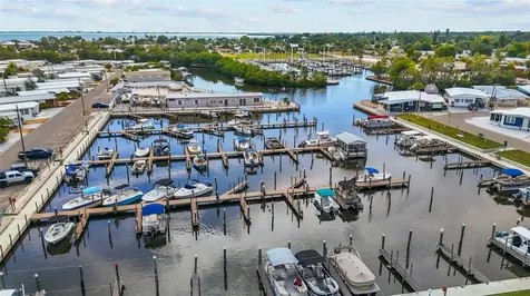 1710 Indiana Avenue Bradenton FL 34207