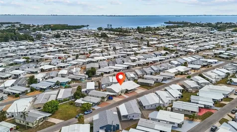 1710 Indiana Avenue Bradenton FL 34207