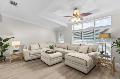 1710 Indiana Avenue Bradenton FL 34207