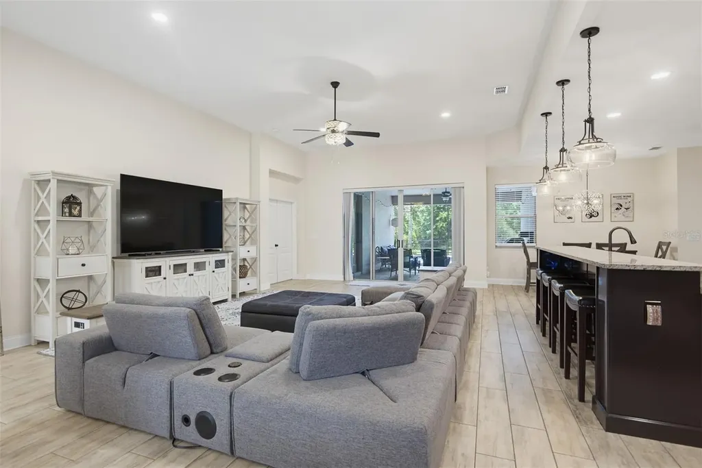 143 Rosa Bella View Debary FL 32713