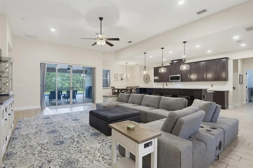 143 Rosa Bella View Debary FL 32713
