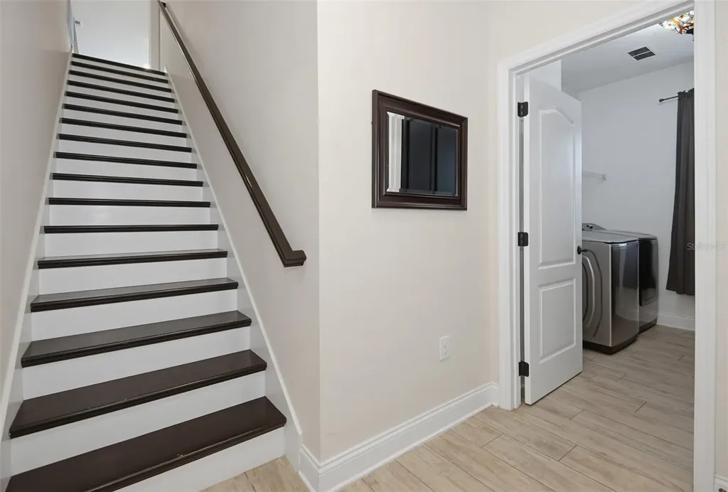 143 Rosa Bella View Debary FL 32713