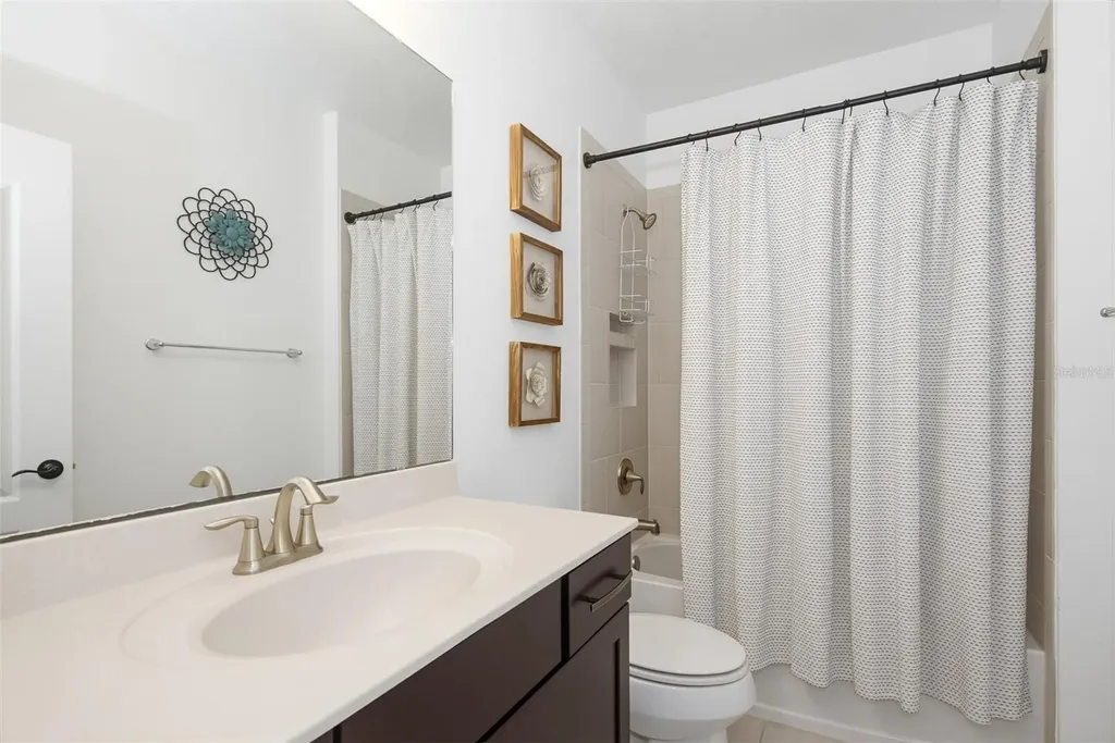 143 Rosa Bella View Debary FL 32713