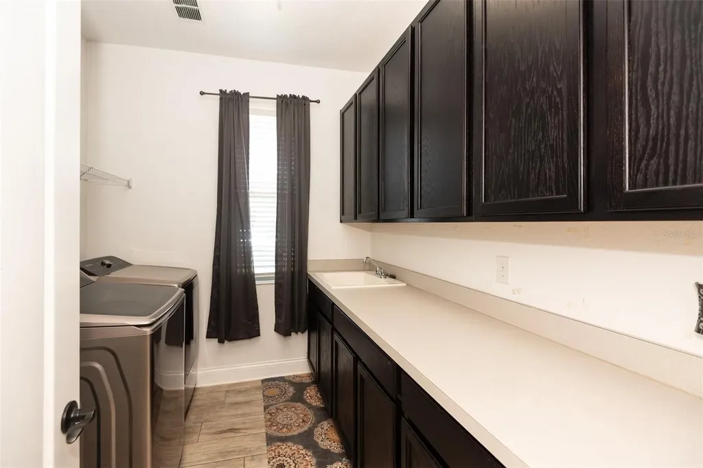 143 Rosa Bella View Debary FL 32713