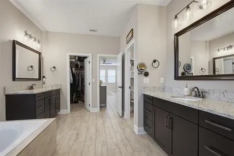 143 Rosa Bella View Debary FL 32713