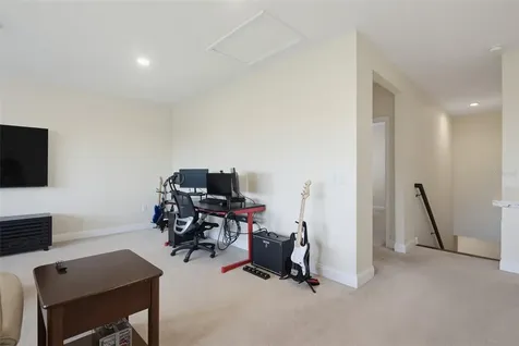 143 Rosa Bella View Debary FL 32713