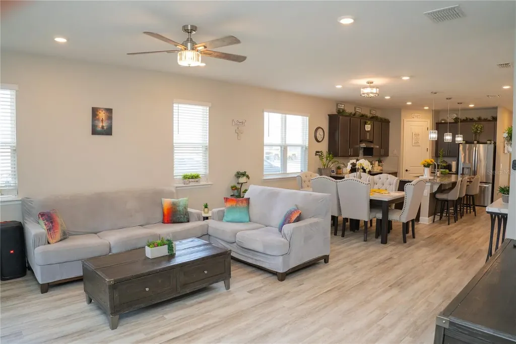 1932 Chickasaw Boulevard Davenport FL 33837
