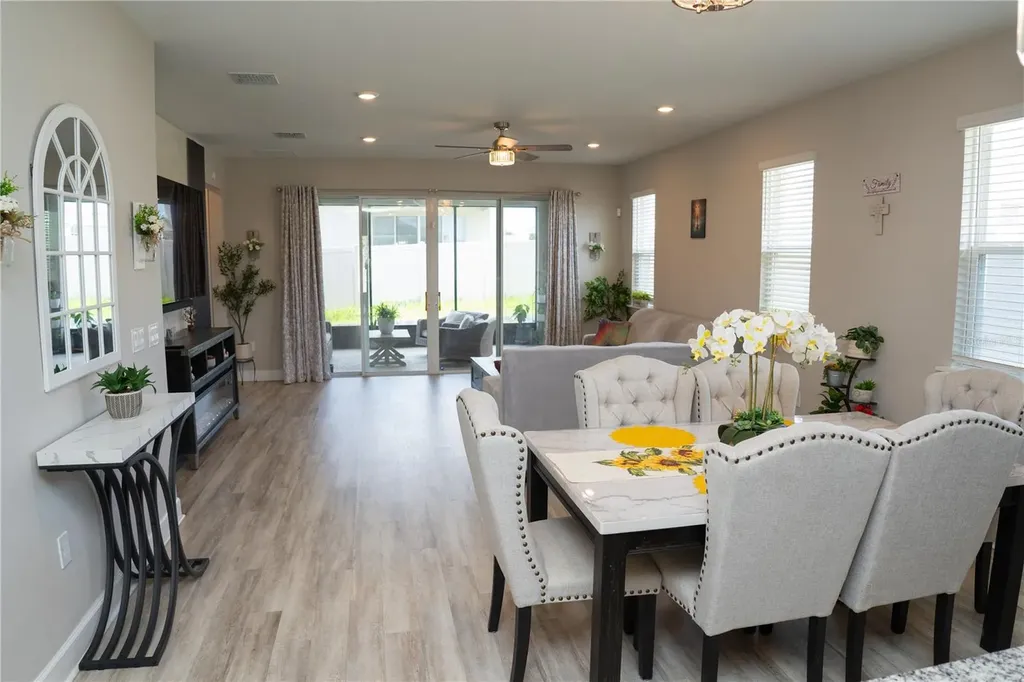 1932 Chickasaw Boulevard Davenport FL 33837