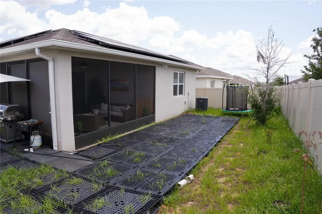1932 Chickasaw Boulevard Davenport FL 33837
