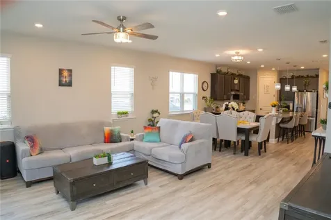 1932 Chickasaw Boulevard Davenport FL 33837