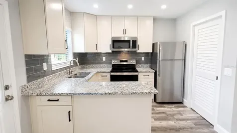 2728 Goodrich Avenue Sarasota FL 34234