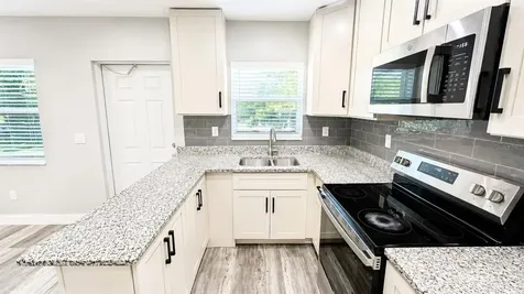 2728 Goodrich Avenue Sarasota FL 34234