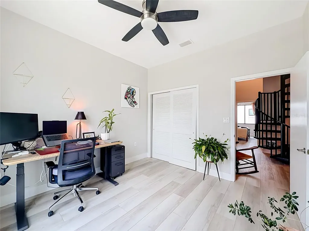 465 E South Street Orlando FL 32801