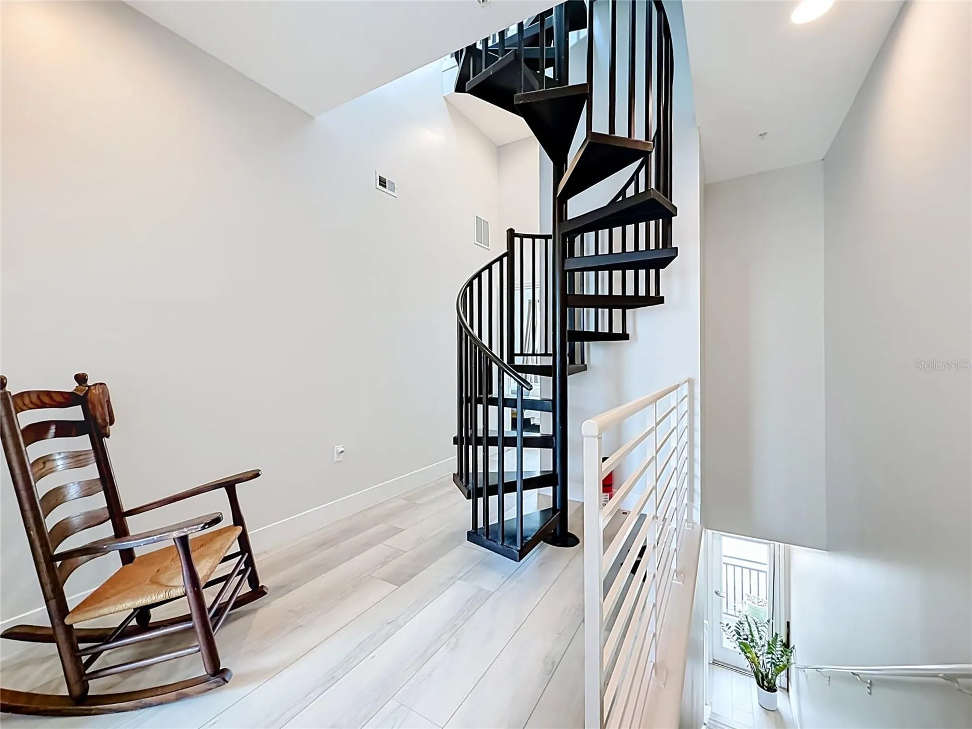 465 E South Street Orlando FL 32801