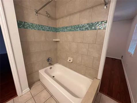 809 W Hiawatha Street Tampa FL 33604