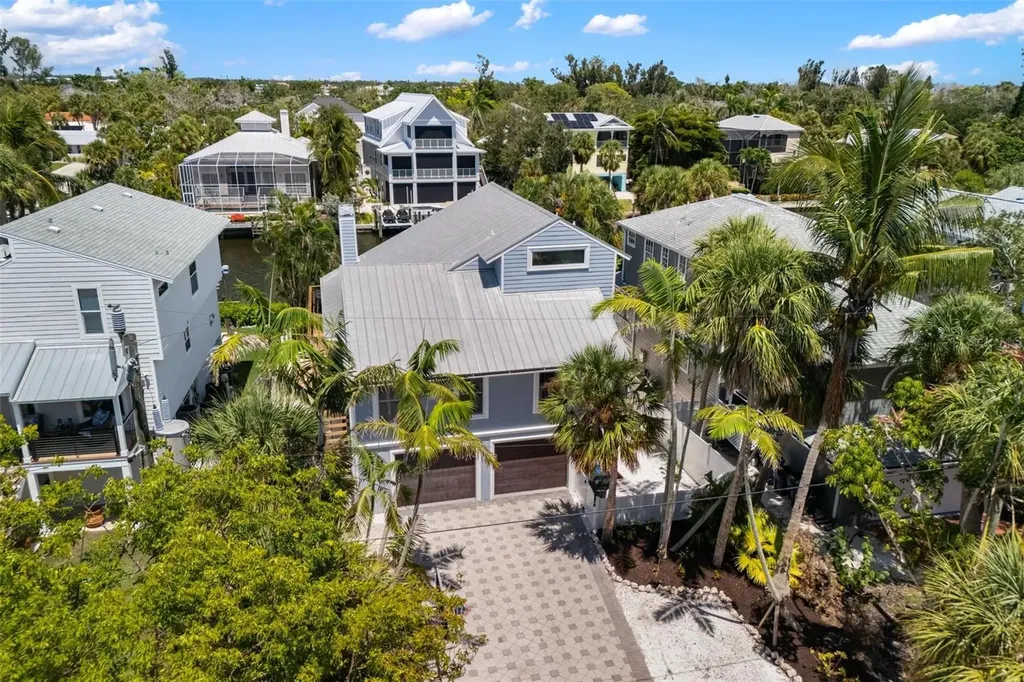5121 Oxford Drive Sarasota FL 34242