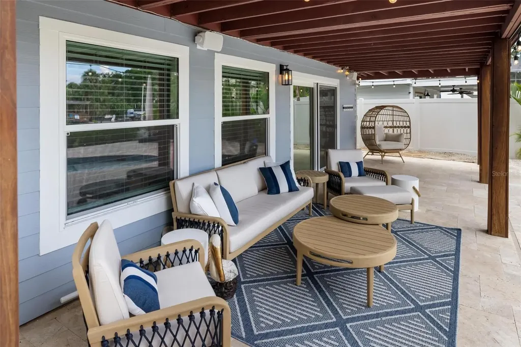 5121 Oxford Drive Sarasota FL 34242