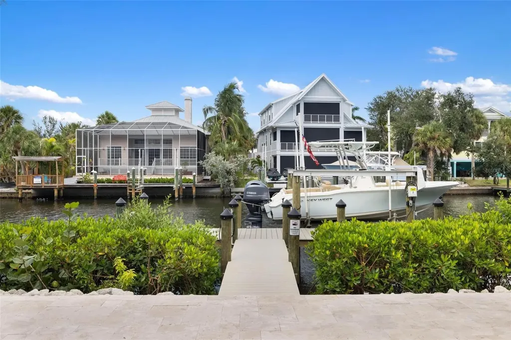 5121 Oxford Drive Sarasota FL 34242