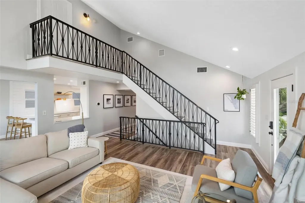 5121 Oxford Drive Sarasota FL 34242