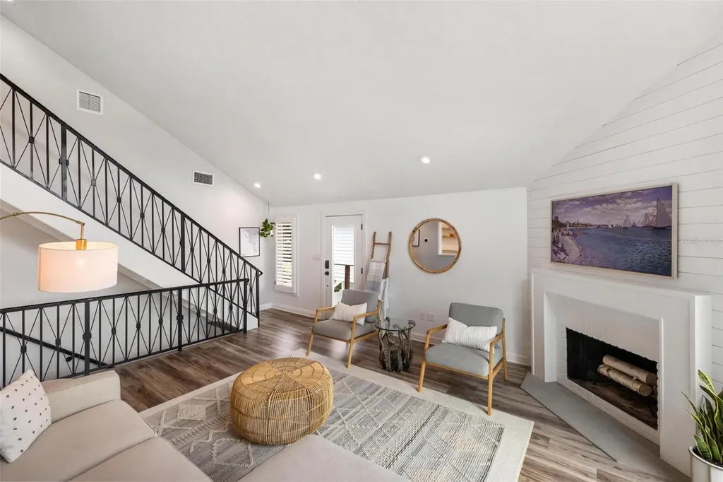 5121 Oxford Drive Sarasota FL 34242