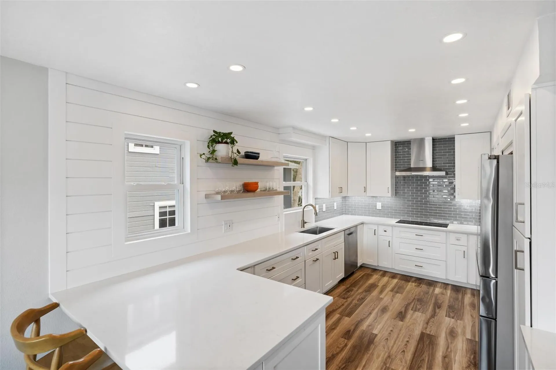 5121 Oxford Drive Sarasota FL 34242