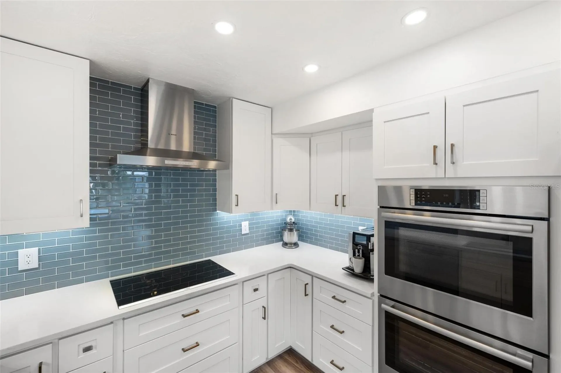 5121 Oxford Drive Sarasota FL 34242