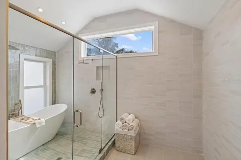 5121 Oxford Drive Sarasota FL 34242