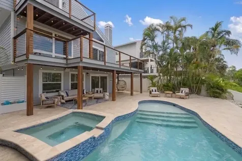 5121 Oxford Drive Sarasota FL 34242