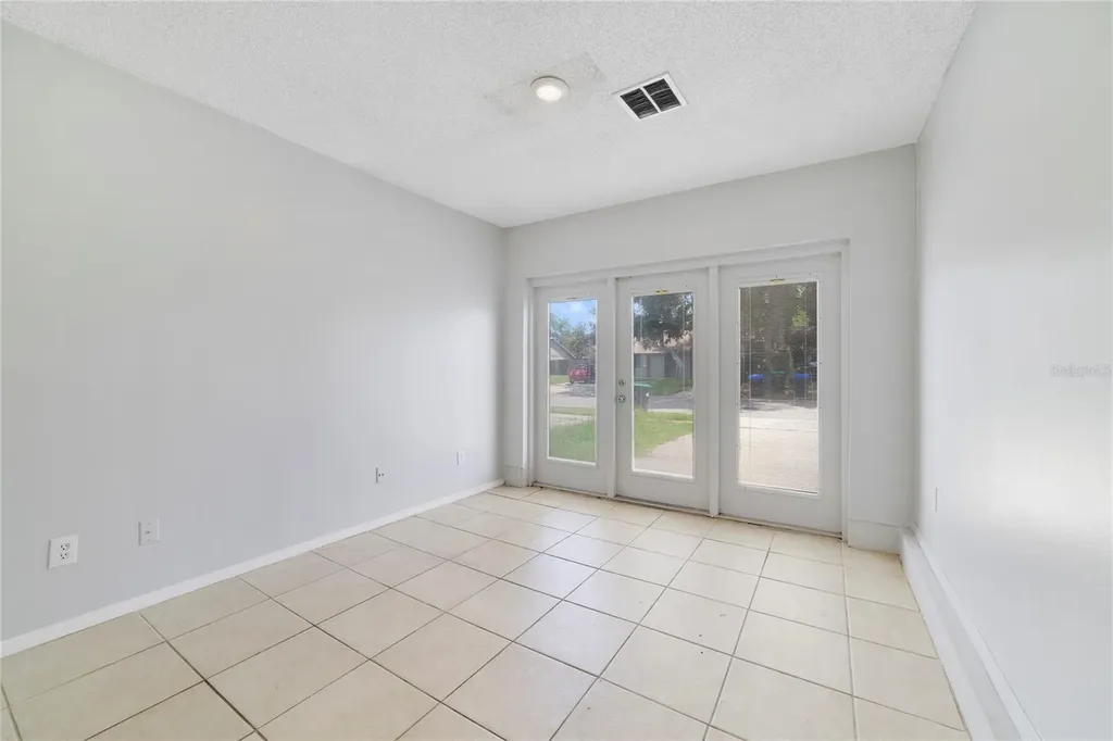 9752 Piney Point Circle Orlando FL 32825